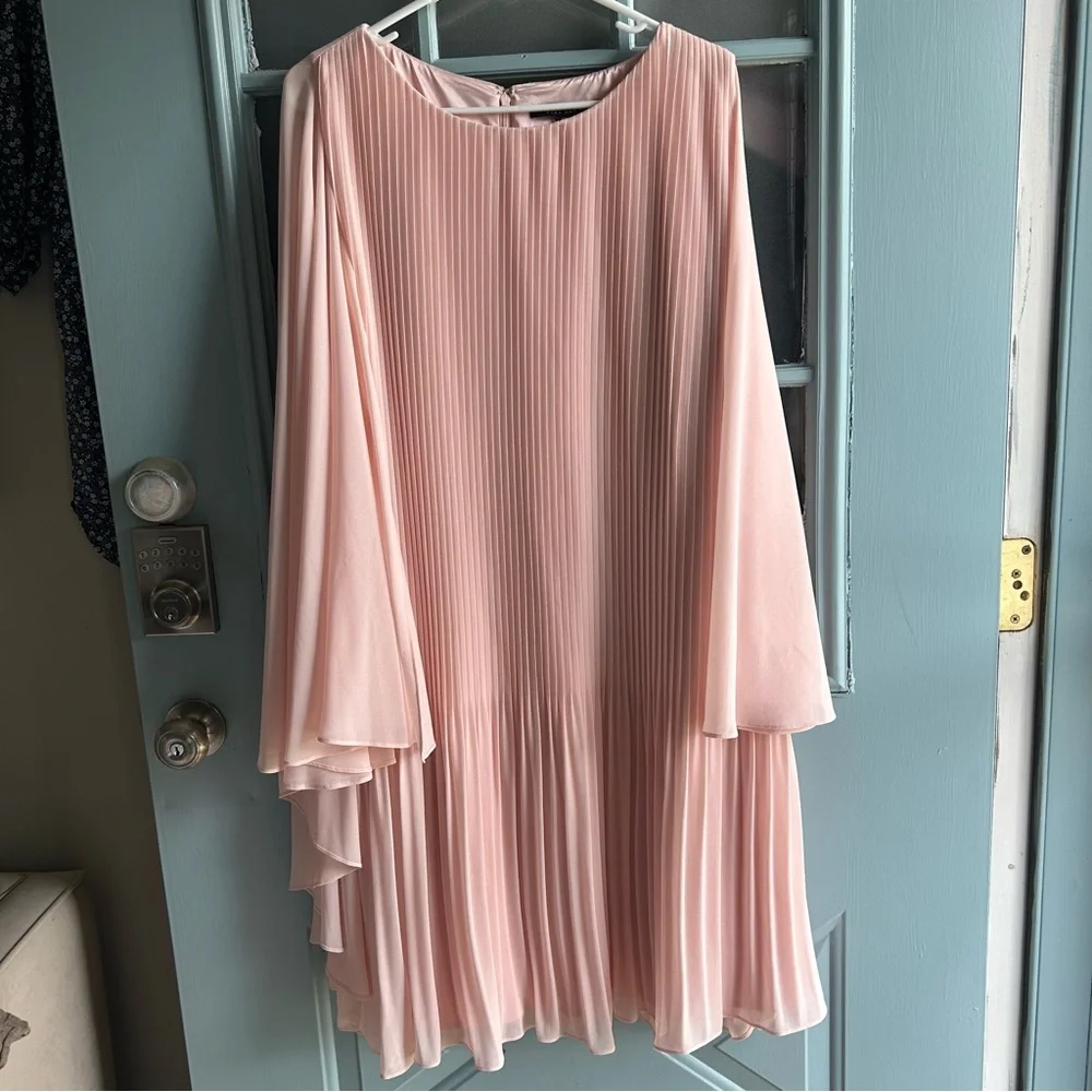 Alex Marie Jordan Sleeveless Cape Pleated Drape Sleeve Dress Pink Lined 1X 18W